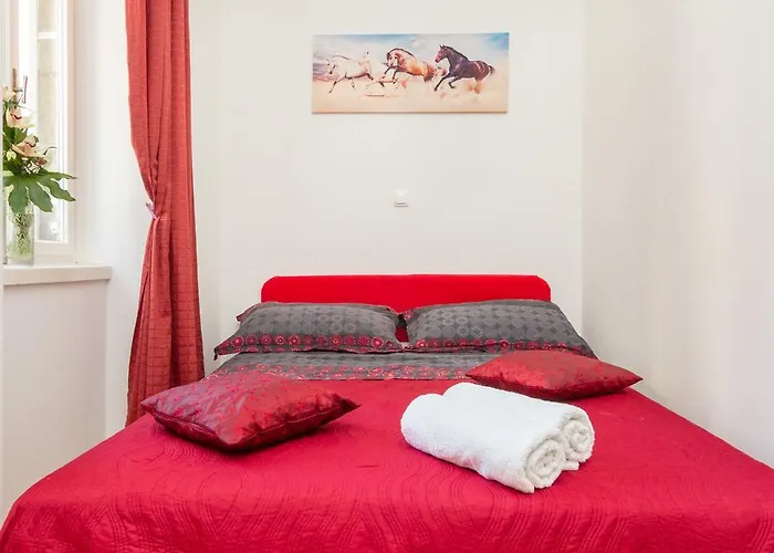 Central Jardin Guest House Split